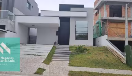 Vende-se Casa Alto Padrão com 3 Suítes, Piscina, Com 4 Vagas, 321m² por R$ 1.700.000,00 - Aruã, Mogi das Cruzes