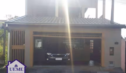Casa á Venda 3 Dormitórios, 1 Suíte, com Área Gourmet por R$ 630.000,00 - Residencial Algarve