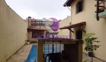 Sobrado Residencial à venda, Jardim Carlos Cooper, Suzano - SO0454.