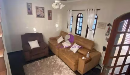 Sobrado com 3 dormitórios à venda, 208 m² por R$ 585.000,00 - Jardim do Castelo - Ferraz de Vasconcelos/SP