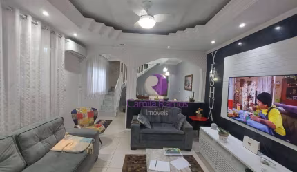 Sobrado com 2 dormitórios à venda, 187 m² por R$ 720.000,00 - Vila Urupês - Suzano/SP