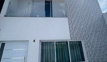 Sobrado com 3 dormitórios à venda, 130 m² por R$ 750.000,00 - Jardim Nena - Suzano/SP