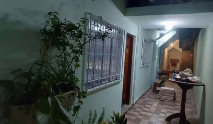 Casa com 3 dormitórios à venda, 200 m² por R$ 765.000,00 - Centro - Suzano/SP