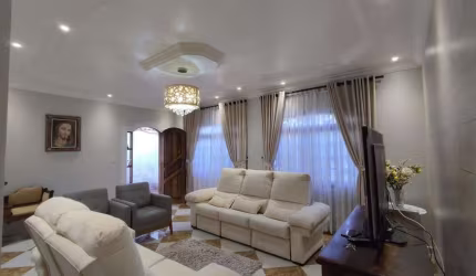 Casa com 4 dormitórios à venda, 197 m² por R$ 990.000,00 - Jardim Medina - Poá/SP