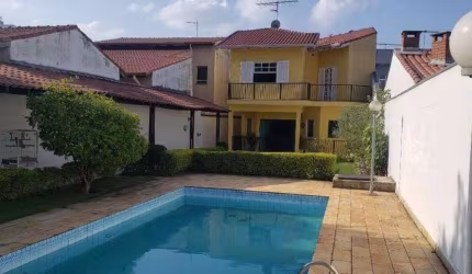 Sobrado com 4 dormitórios à venda, 450 m² por R$ 1.300.000,00 - Vila Paiva - Suzano/SP
