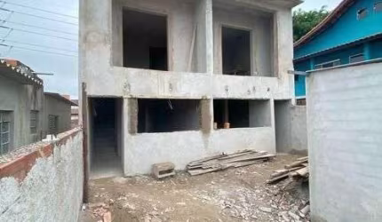 Casa com 2 dormitórios à venda, 79 m² por R$ 320.000,00 - Jundiapeba - Mogi das Cruzes/SP