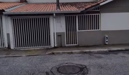Casa com 2 dormitórios à venda, 50 m² por R$ 240.000,00 - Água Vermelha - Poá/SP