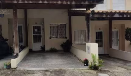 Sobrado com 2 dormitórios à venda, 52 m² por R$ 295.000,00 - Parque Morumbi - Mogi das Cruzes/SP