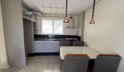 Sobrado com 2 dormitórios à venda, 60 m² por R$ 370.000,00 - Vila Colorado - Suzano/SP