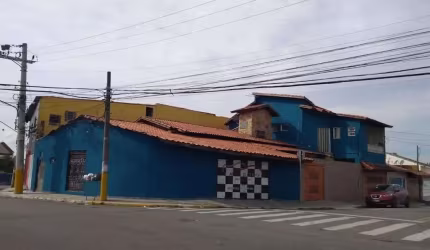 Sobrado com 6 quartos à Venda, Parque Santa Rosa - Suzano