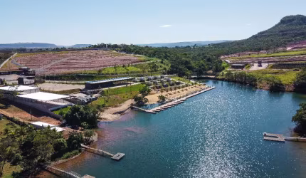 Lotes/Terreno em condomínio beira rio no Rio Sol III em Rifaina/SP -  Lotes no morro do chápeu