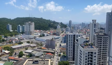 Apartamento de 1 Suíte + 2 dorms. na Fazenda