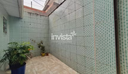 Comprar casa de 3 dormitórios na Vila Mathias em Santos