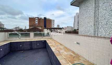 Casa Triplex para aluguel no bairro Campo Grande