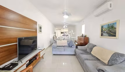 Casa à venda no bairro Ponta da Praia