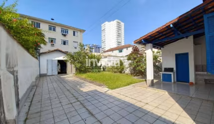 EXCELENTE CASA COM TERRENO GIGANTE NO EMBARÉ