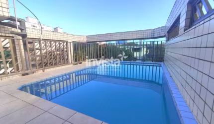 LINDA CASA DUPLEX COM 4 SUÍTES PISCINA E CHURRASQUEIRA NA APARECIDA