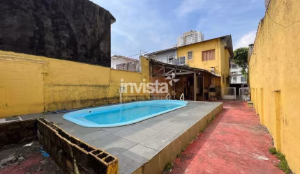 Casa perfeita para reforma, ótimo tamanho de terreno.