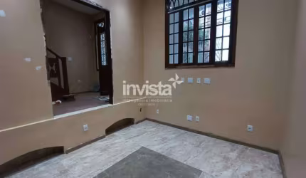 Sobrado à venda, 189 m², uma quadra da praia, Pompéia-Santos