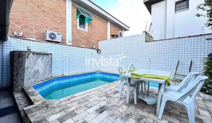 Casa à venda no bairro Embaré