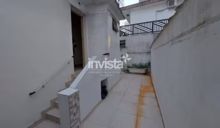 Sobrado à venda, 213 m², 3 dormitórios, uma quadra da praia, Pompéia-Santos
