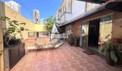 Casa à venda no bairro Embaré