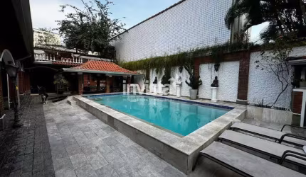 Casa à venda no bairro Ponta da Praia