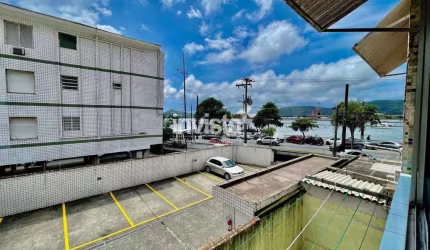 Apartamento à venda no bairro Ponta da Praia
