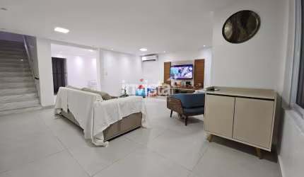 Casa à venda no bairro Encruzilhada
