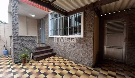 Sobrado a venda no bairro Embaré