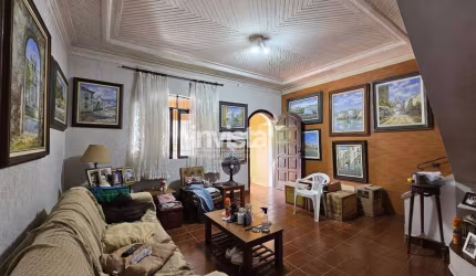 Casa à venda no bairro Embaré