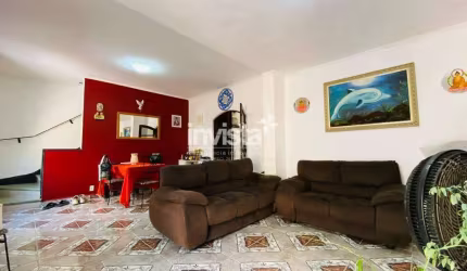 Casa à venda no bairro Embaré