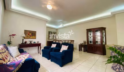 Casa à venda no bairro Embaré