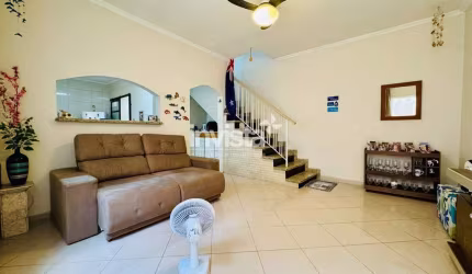 Casa à venda no bairro Embaré
