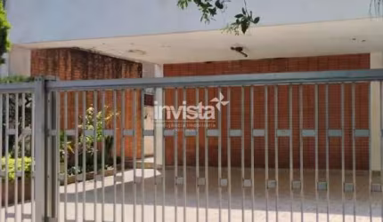 Casa com 3 quartos para locação na Ponta da Praia