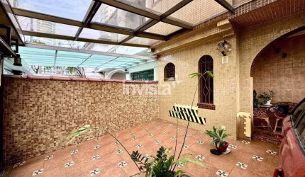 Casa à venda no bairro Ponta da Praia