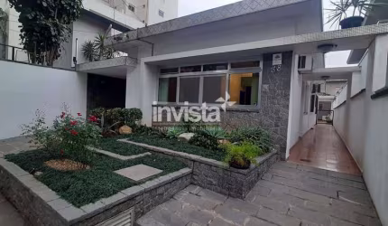LOCAÇÃO - Casa no Embaré, 4 quartos, mobiliada e equipada