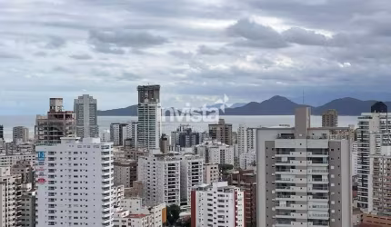 Cobertura à venda no bairro Ponta da Praia