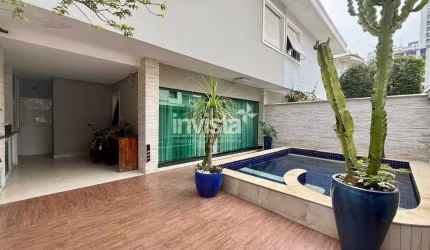Casa à venda no bairro Aparecida