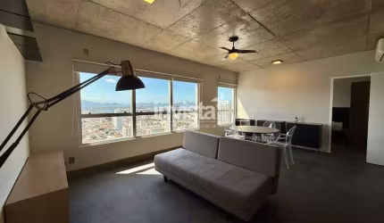 Apartamento à venda no bairro Embaré