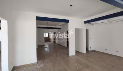 Casa para Locação no Bairro da Ponta da Praia em Santos!