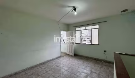 Casa à venda no bairro Encruzilhada
