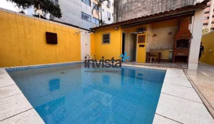 Casa à venda no bairro Vila Mathias