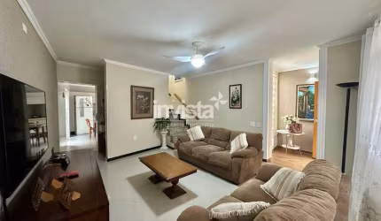 Casa à venda no bairro Aparecida