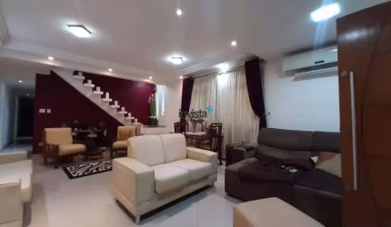 Casa Geminada à venda no bairro Campo Grande