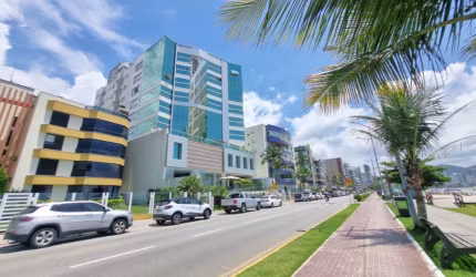 APARTAMENTO FRENTE MAR