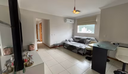 Apartamento semi mobiliado com 3 dormitórios (1 suíte) à venda, Vila Operária.
