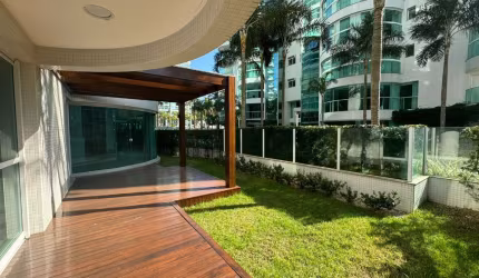 Apartamento Duplex na Praia Brava em Itajaí