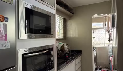 Apartamento com 2 dormitórios no Centro de Itajaí