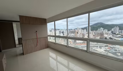 Apartamento com 3 quartos sendo 1 suíte no Centro de Itajaí